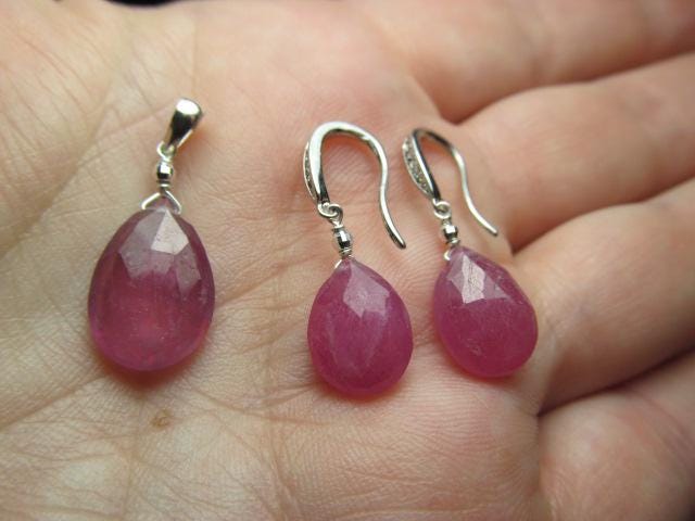 Pink SRI LANKA SAPPHIRE faceted briolette Sterling Silver drop Pendant & earrings Set